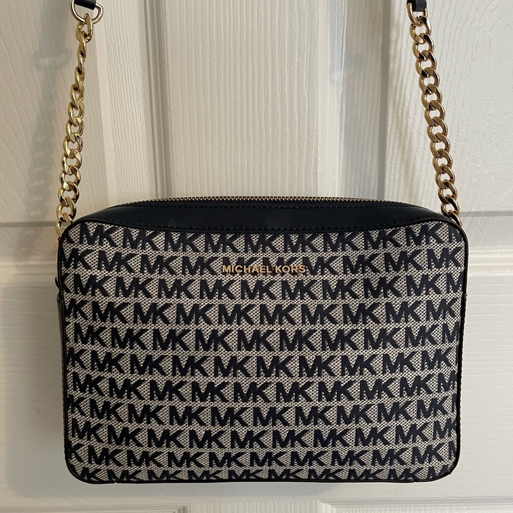 Michael kors cross body bag
